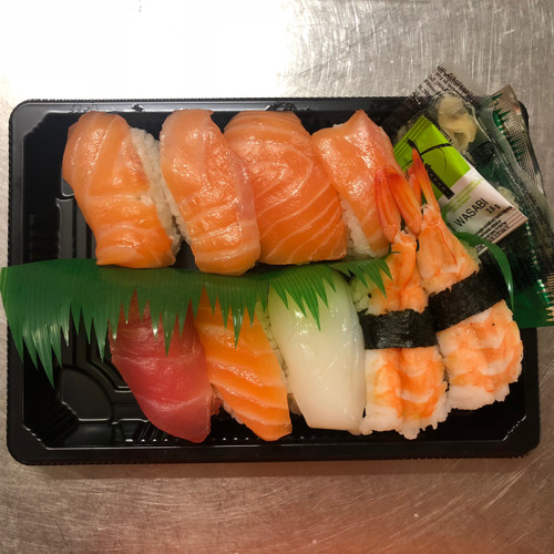 田川SUSHI SALMON