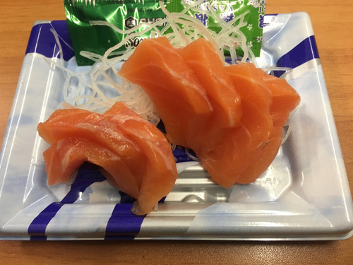 50% SALMON SASHIMI
