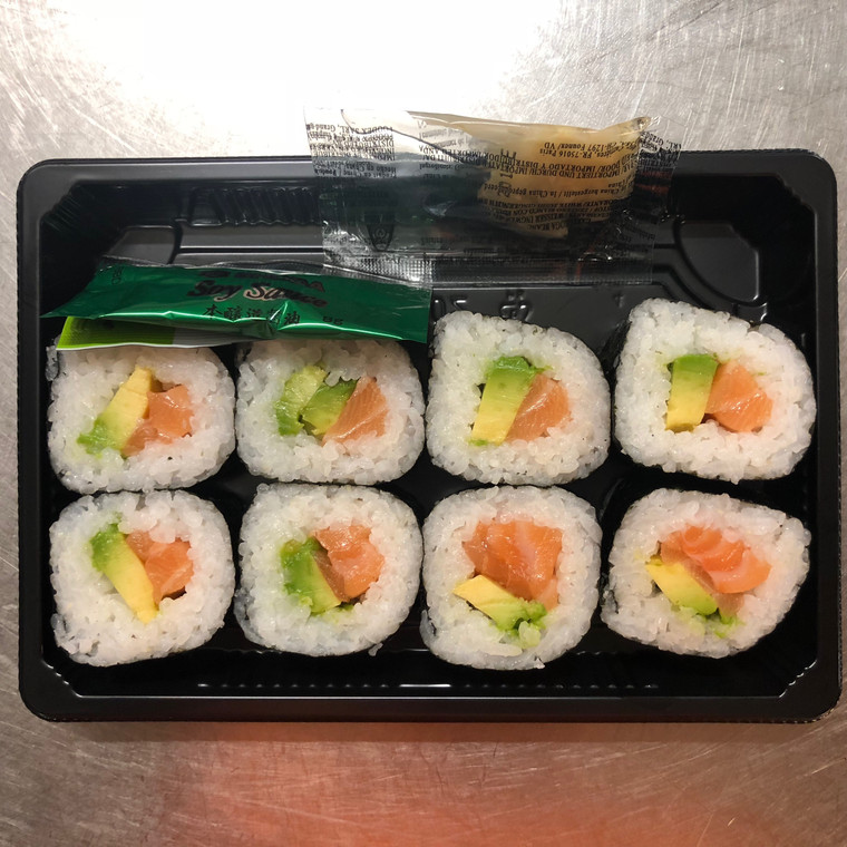 SALMON MAKI