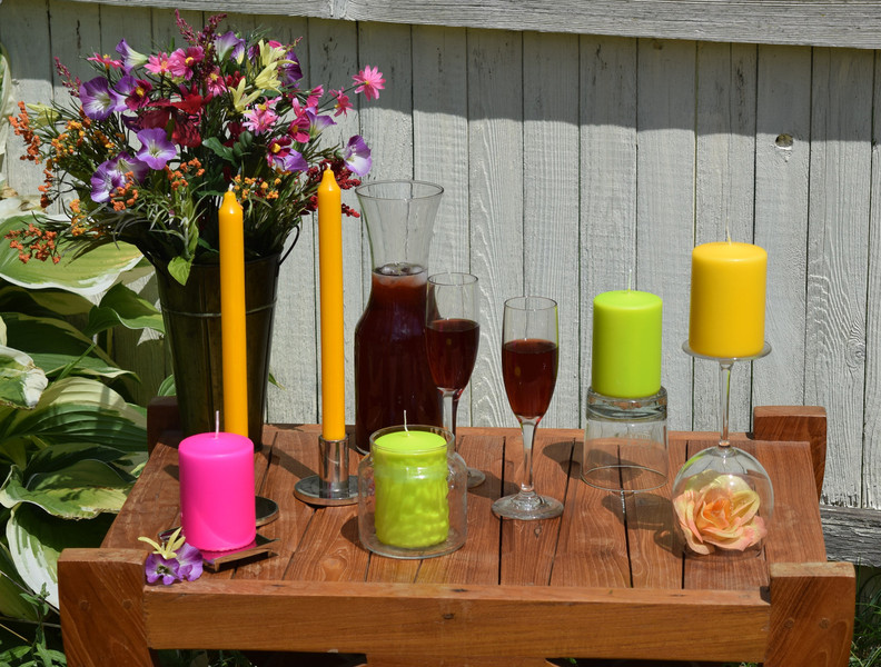 3 Outdoors candle decoration items for this summer