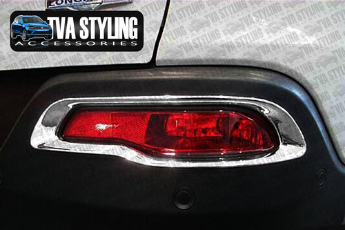 Our chrome Jeep Cherokee KL rear fog lamp covers are an eye-catching and stylish accessory for your car SUV. These units feature triple chrome plating for an extended life. Buy online at Trade car Accessories.