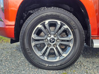 2020(70) Mitsubishi L200 2.2 BARBARIAN DI-D AUTO NO VAT (03/12/2020)