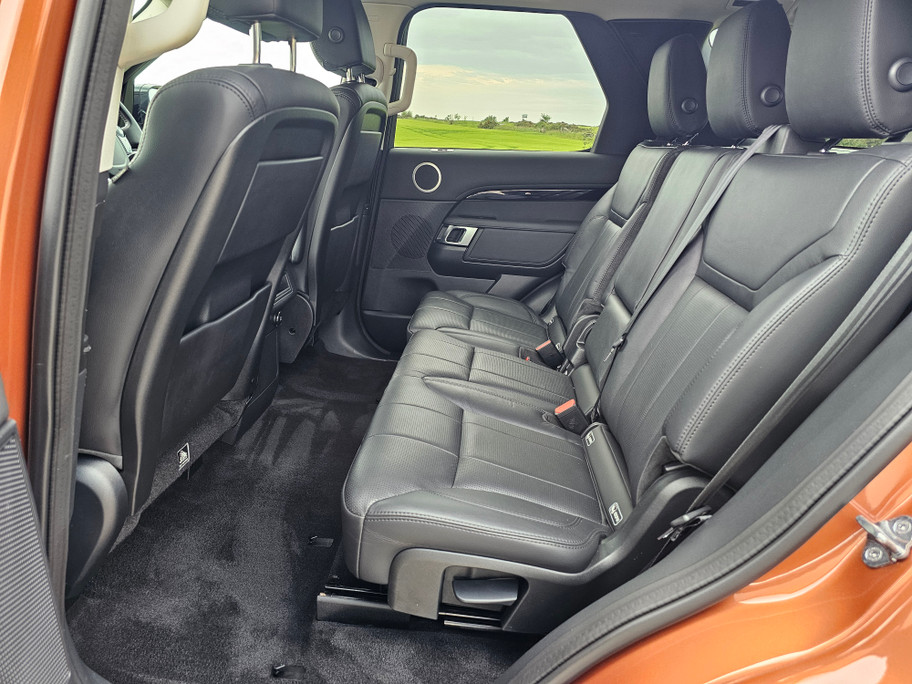 2019(69) Land Rover Discovery 3.0 SE SD6 AUTO (15/10/2019)