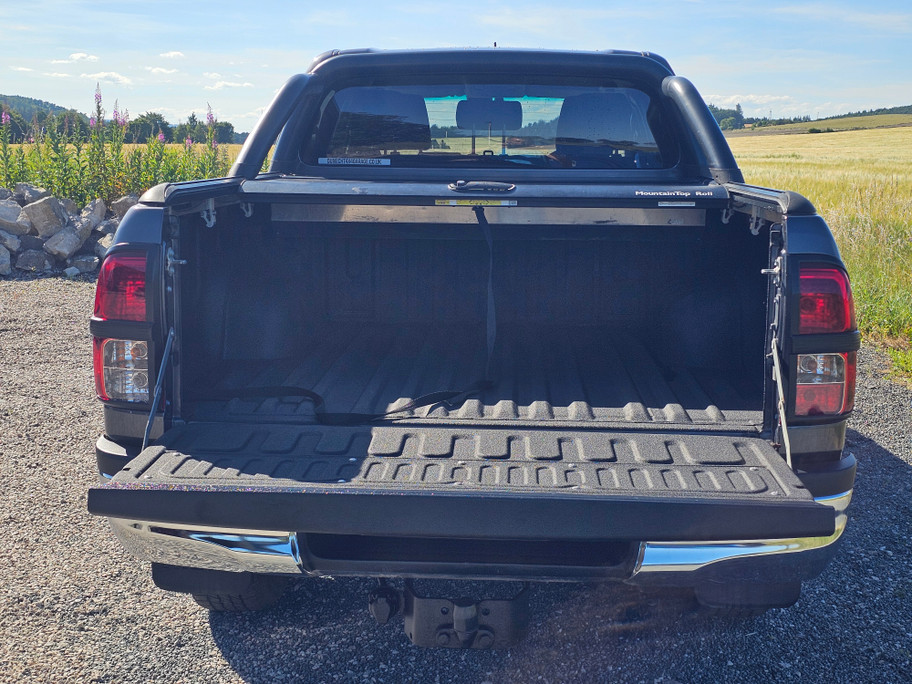 2020(20) Toyota Hilux 2.4L D-4D INVINCIBLE D-CAB AUTO NO VAT (24/03/2020) 2020(20) Toyota Hilux 2.4L D-4D INVINCIBLE D-CAB AUTO NO VAT (24/03/2020)