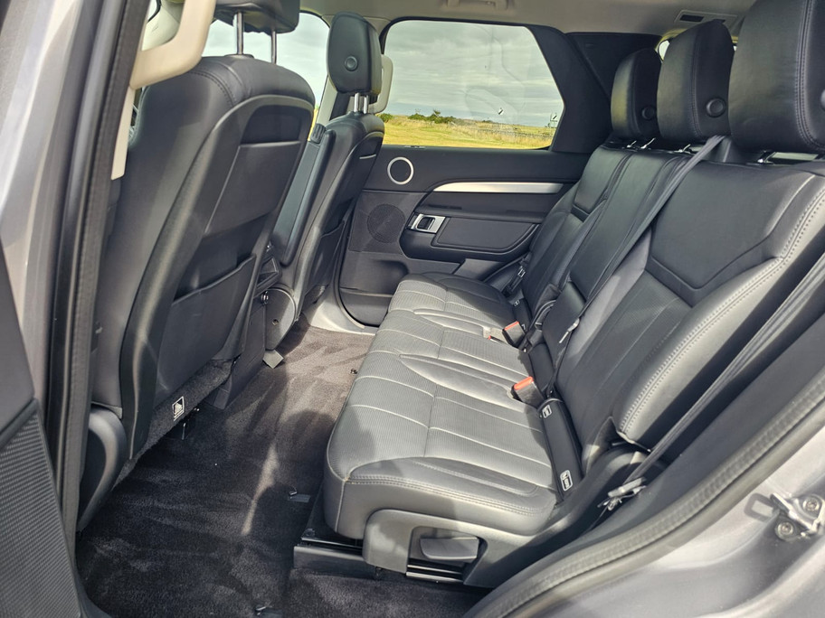 2019(69) Land Rover Discovery 3.0 LANDMARK SD6 (30/09/2019) 2019(69) Land Rover Discovery 3.0 LANDMARK SD6 (30/09/2019)