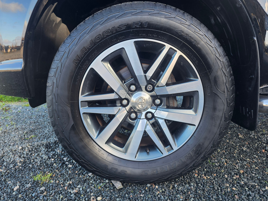 2018(68) Toyota 2.4 HILUX INVINCIBLE X D-4D4WD DCB AUTO NO VAT (27/09/2018)