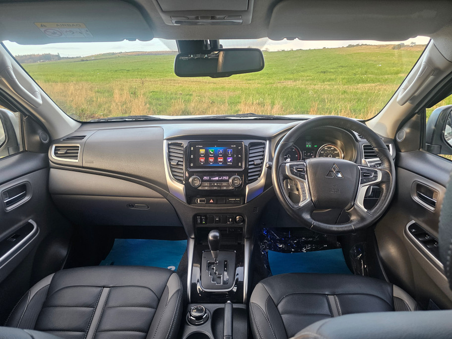 2019(19) Mitsubishi 2.4 L200 BARBARIAN DI-D AUTO NO VAT (31/05/2019)