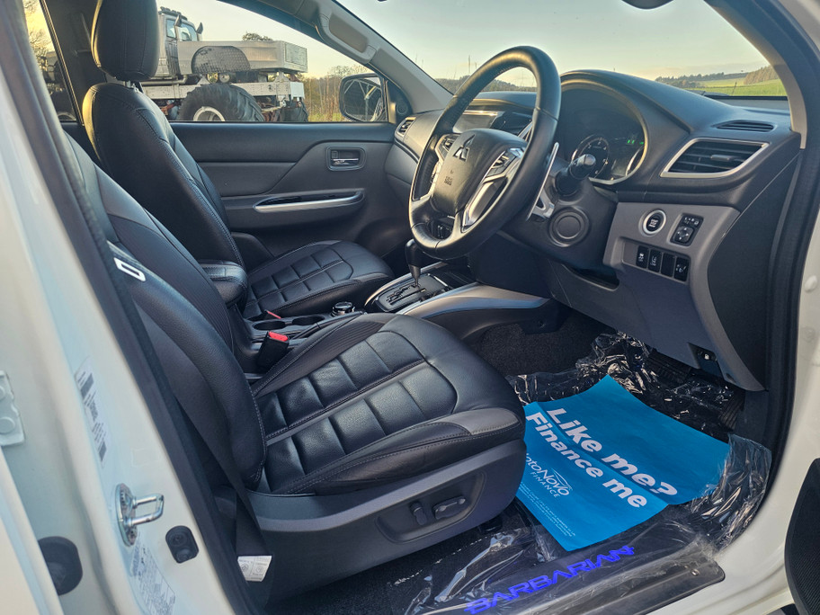 2019(19) Mitsubishi 2.4 L200 BARBARIAN DI-D AUTO NO VAT (31/05/2019)