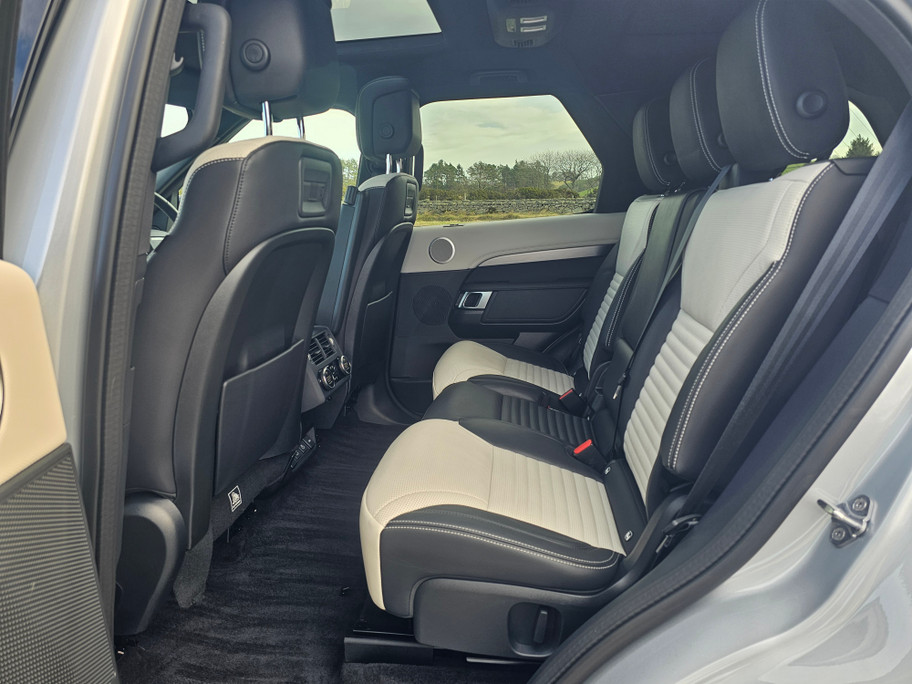 2021(21) Land Rover Discovery 3.0 R-DYNAMIC SE D AUTO (31/03/2021)