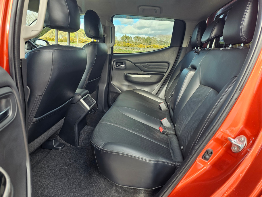 2020(70) Mitsubishi L200 2.2 BARBARIAN DI-D AUTO NO VAT (03/12/2020)