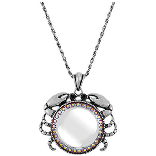 Crab Pendant Magnifier