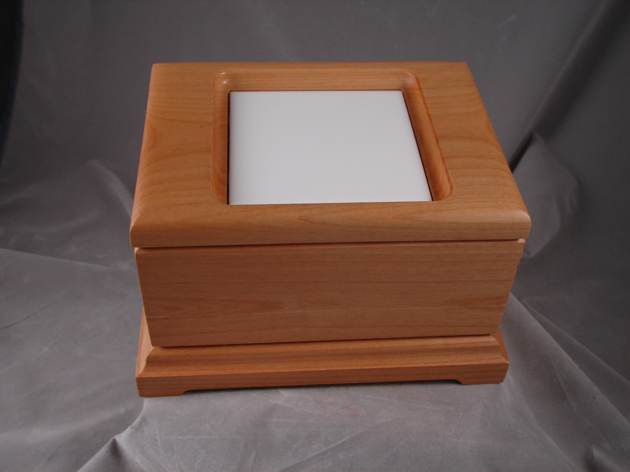 Alder Wood Keepsake Box with Lift Out tray