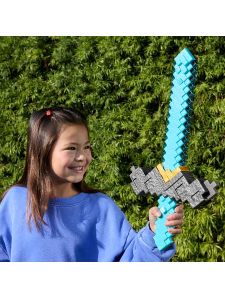 Minecraft Movie Click and Switch Sword and Pickaxe Feature Role-Play 2-in-1 Toy