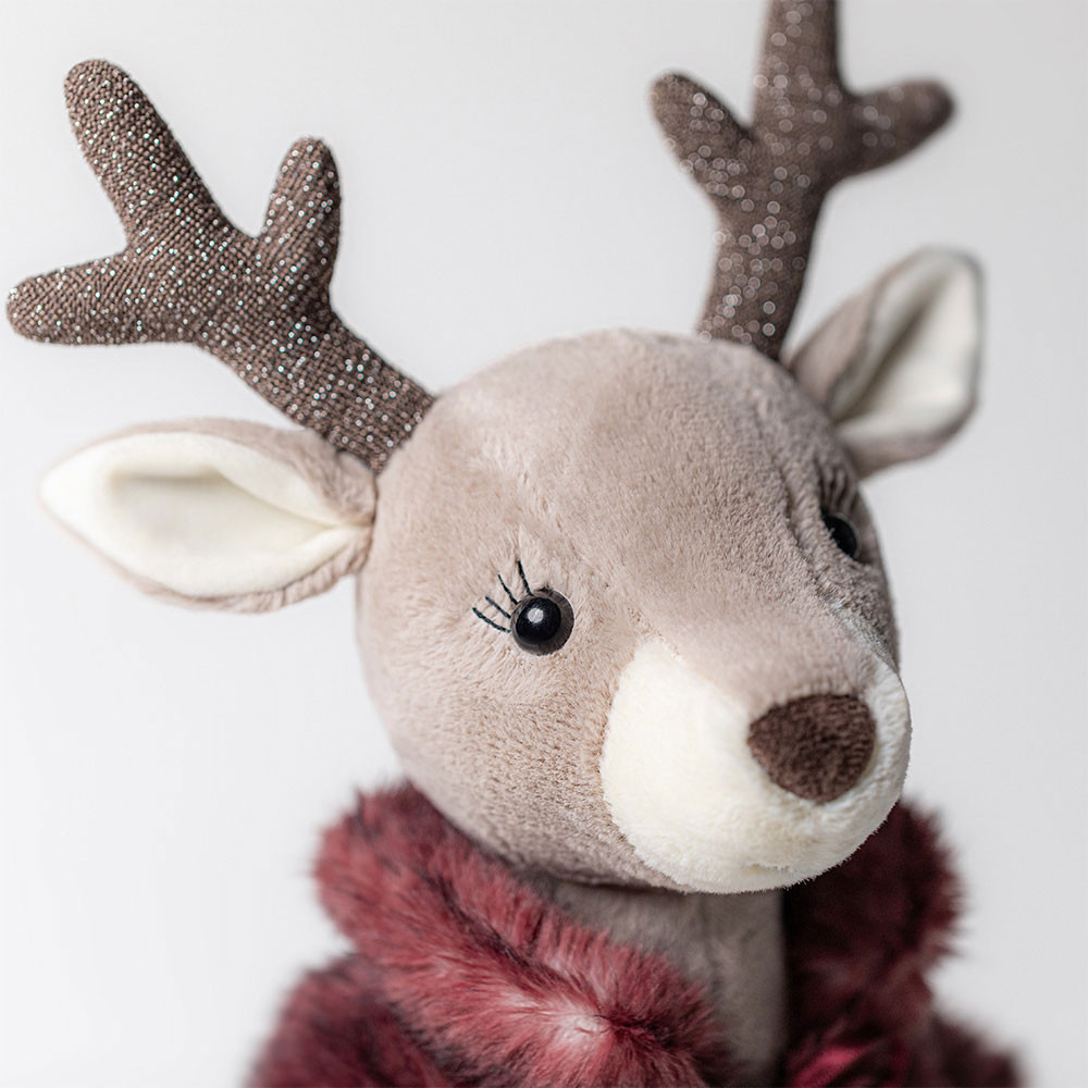 Vivien Reindeer, View 1