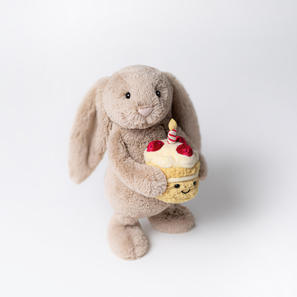  Bashful Beige Bunny Birthday 兎 Bashful Beige Bunny 'Birthday' - Official Jellycat