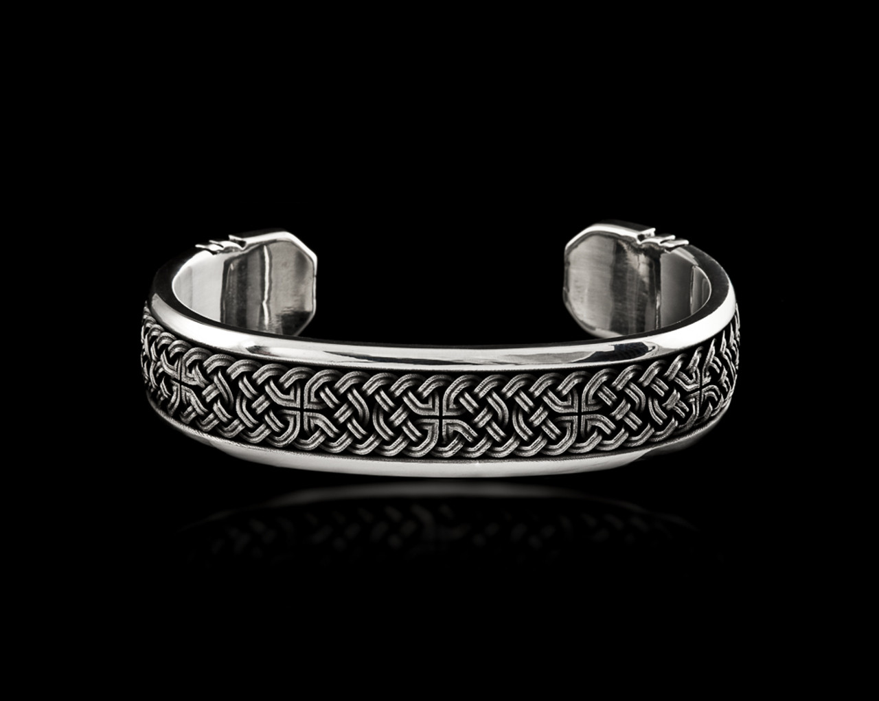 knot cuff