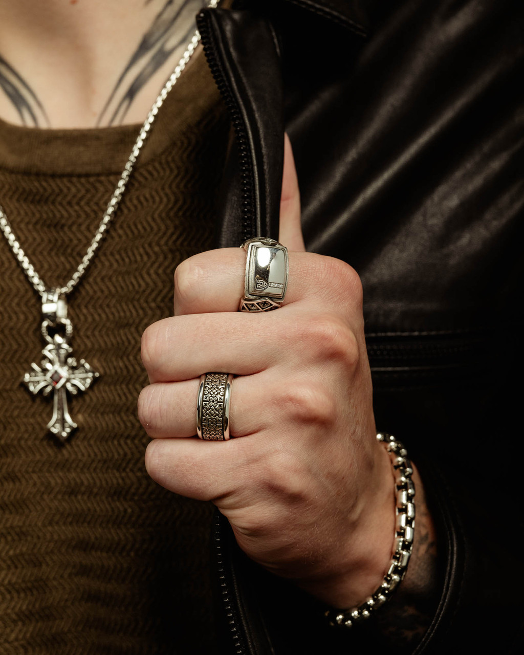 Drextyn Narrow Silver Men's Wedding Band by NightRider Jewelry Drextyn Narrow Silver Men's Wedding Band by NightRider Jewelry