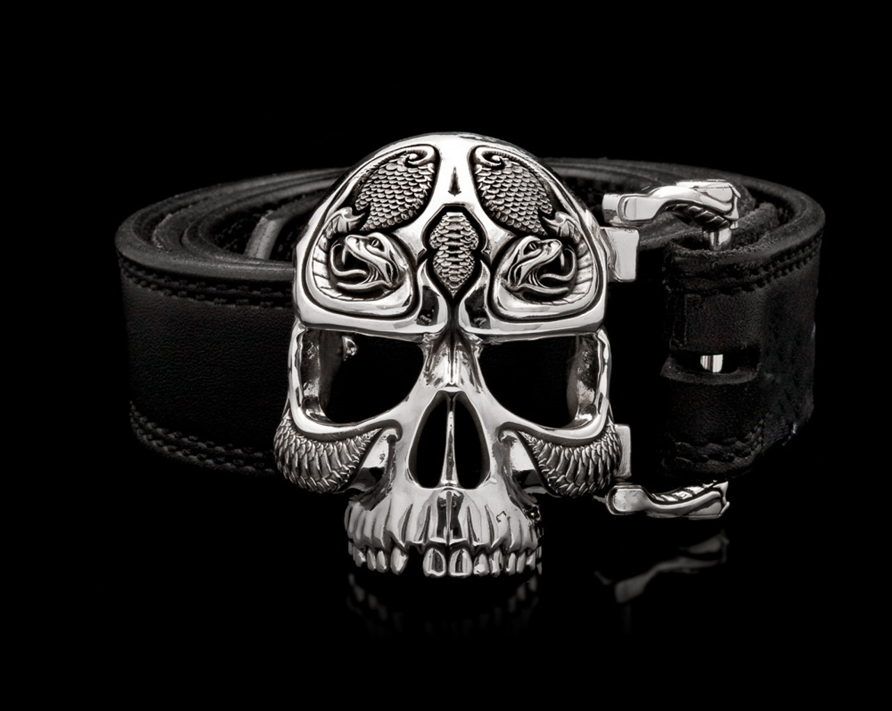 skull buckle