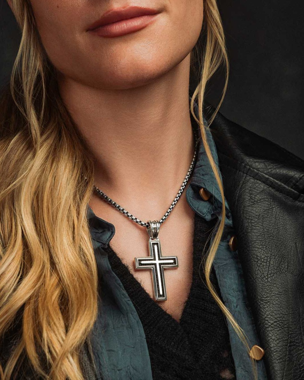 glamb ステンドグラスクロス ネックレス 925シルバー Stained Glass Cross Pendant | Silver Cross Necklace Pendant