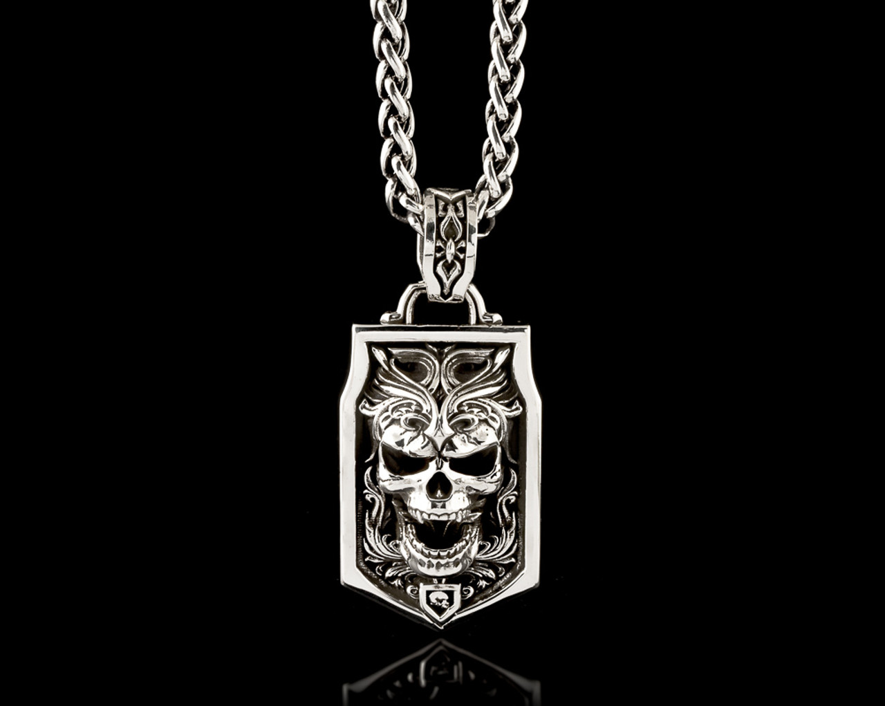 silver skull necklace