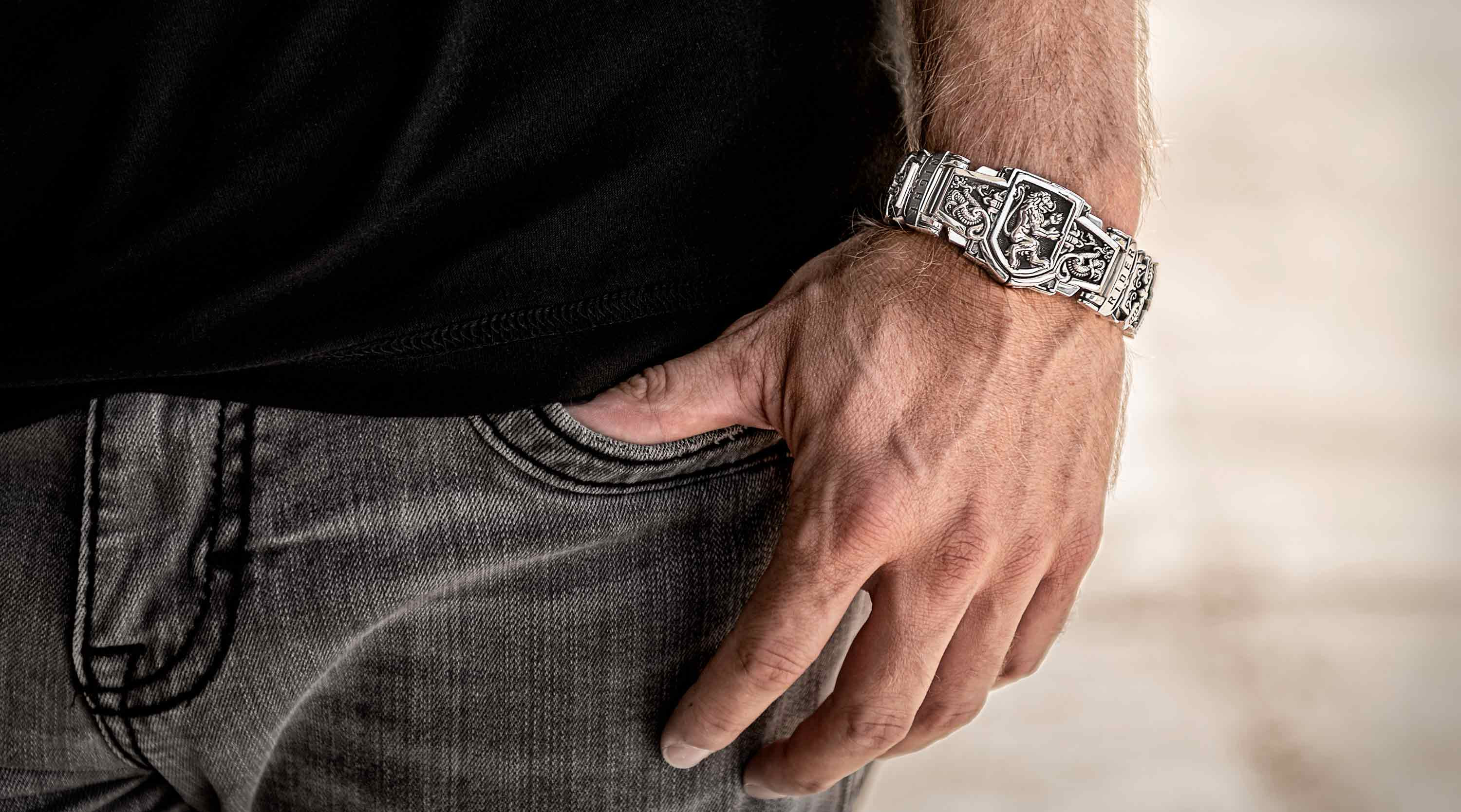 Interlock Bracelets: It's All in the Wrist Interlock Bracelets: It's All in the Wrist