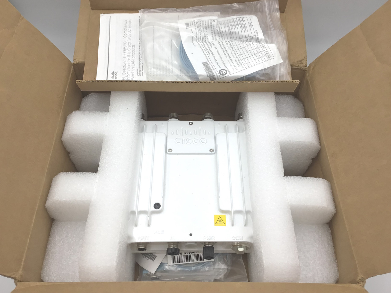New Cisco Industrial Wireless 3702 Access Point IW3702-4E-B-K9 V02 no ...