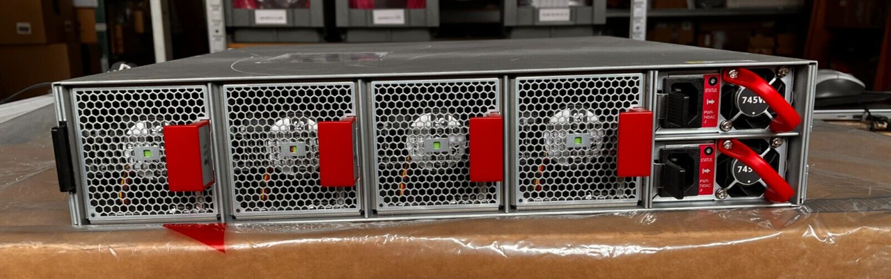 Arista DCS-7260CX3-64-F Switch 7260X3 64-Port 100GbE QSFP front-to