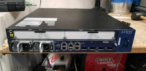 Juniper Networks MX80-AC 48x1GE RJ-45 and 4x10GE XFP built in 2x