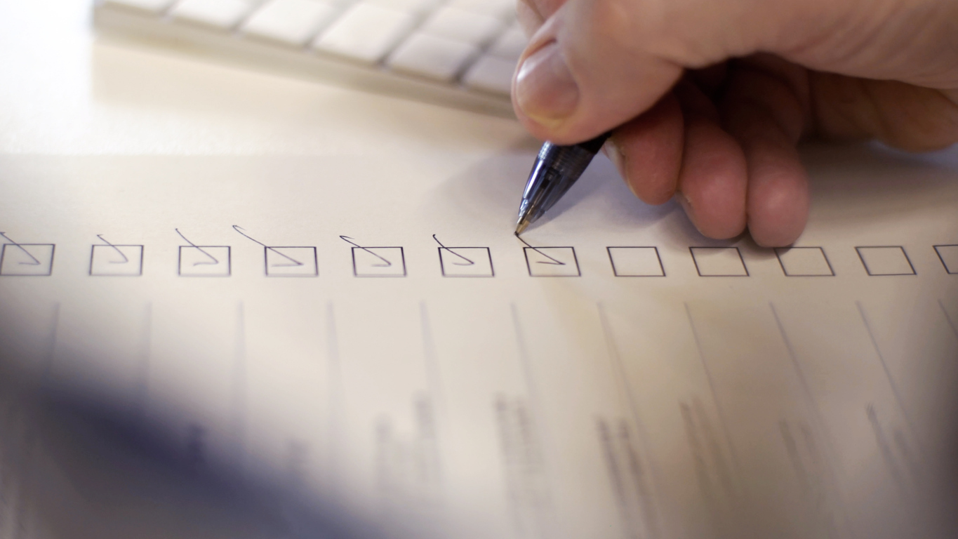 How to Ensure HR Compliance Forms Are Updated and Accurate