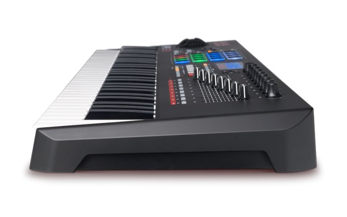 未使用！限定カラー！　AKAIプロフェッショナル　MPK　MIDI AKAIプロフェッショナル MPK MIDI 限定カラー 未使用！限定カラー
