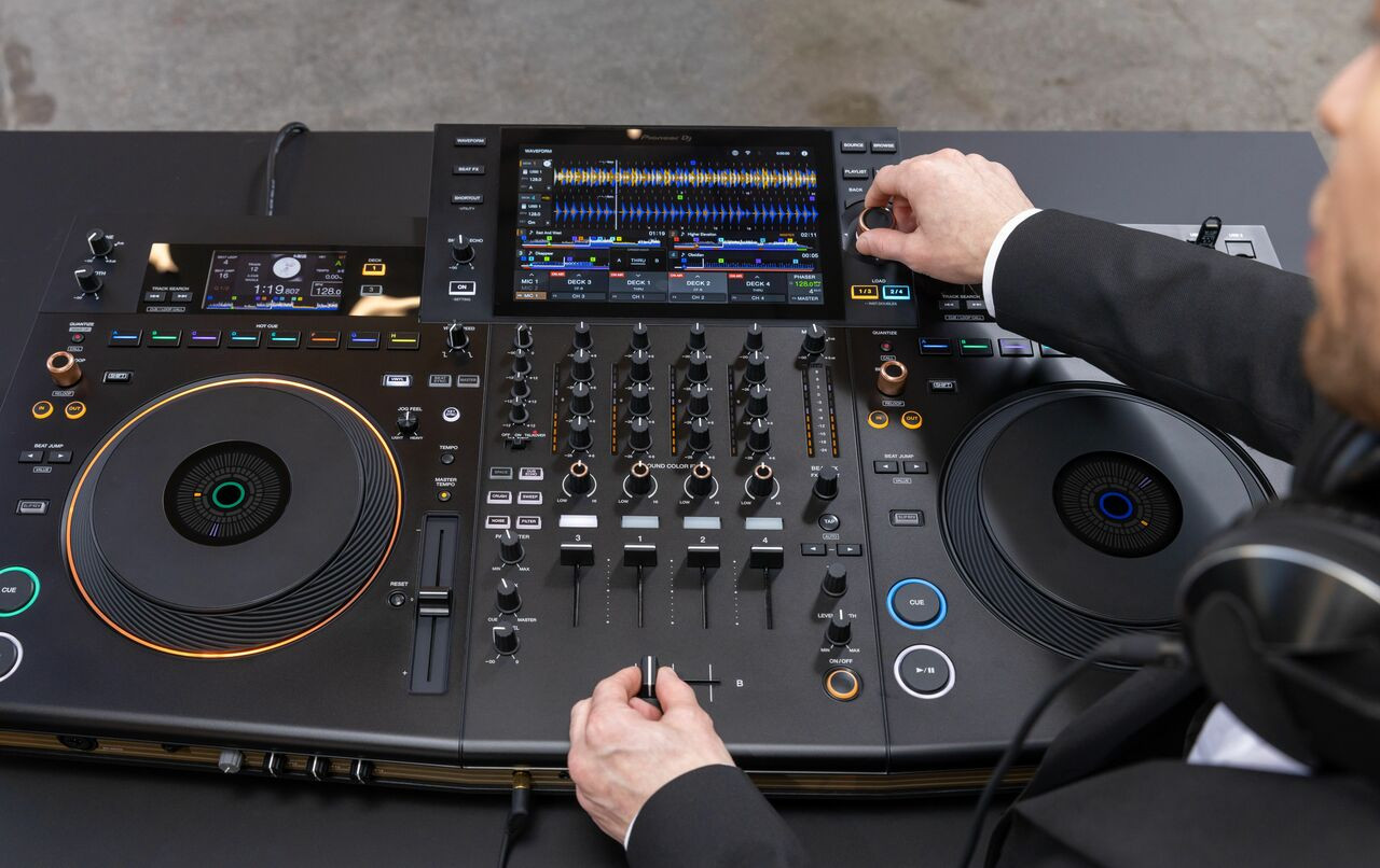Pioneer DJ OPUS-QUAD Professional DJ System that Creates