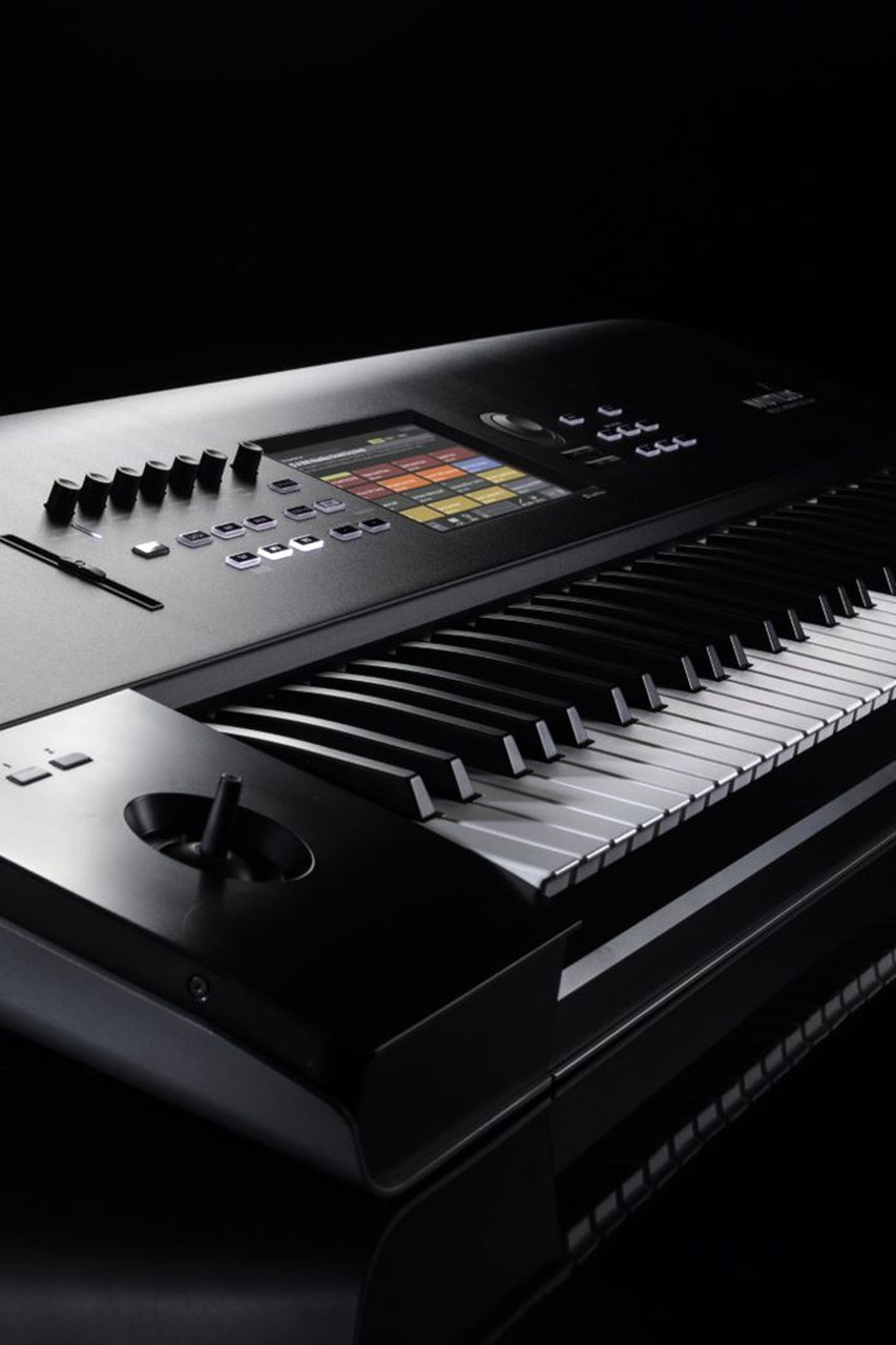 Korg Nautilus AT 61-Key Music Workstation with Aftertouch.