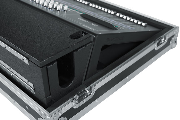 Gator Cases G-TOUR doghouse style case for A&H QU32 mixer