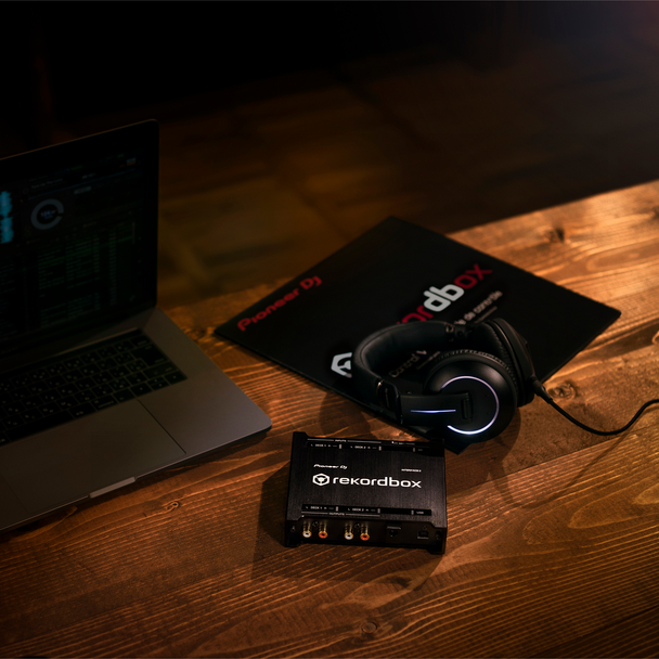 Pioneer DJ INTERFACE 2 Audio Interface for Rekordbox