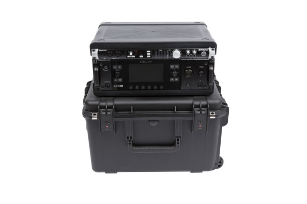 SKB 3i-2217M124U - iSeries Case with Removeable 4U Injection Molded Rack Cage, TSA Latches, Wheels 
