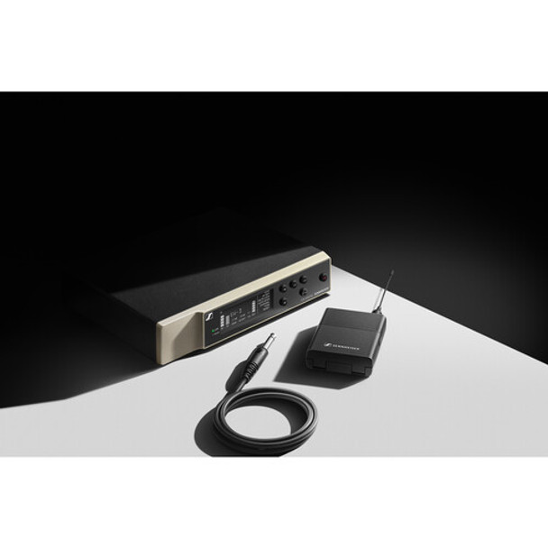 Sennheiser EW-D CI1 SET Digital Wireless Instrument System (Q1-6: 470 to 526 MHz)