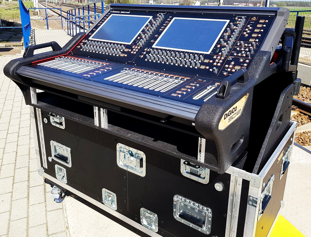 ProX Flip-Ready Detachable Easy Retracting Hydraulic Lift Case With 2x2U for Digico SD12 Digital Mixing Console by ZCase