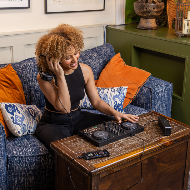 AlphaTheta DDJ - FLX2 Compact 2-Channel DJ controller 