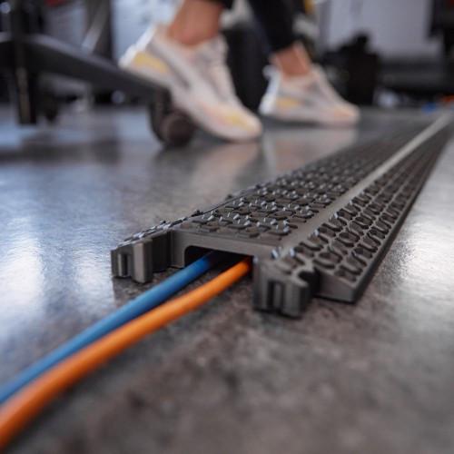 DEFENDER XPRESS Black Cable Protector 40x12