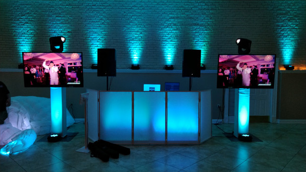ProX Four Panel Party Black Frame Collapse and Go DJ Facade, Two Side corner Shelves, Carry Bag, 4xBlack and 4xWhite Scrims
