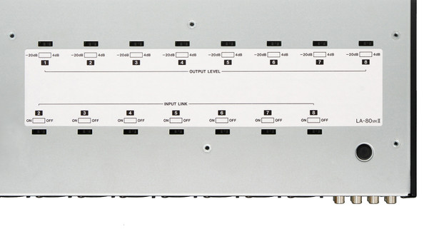 TASCAM LA-80MKII 8-Channel Unbalanced-to-Balanced Line Converter