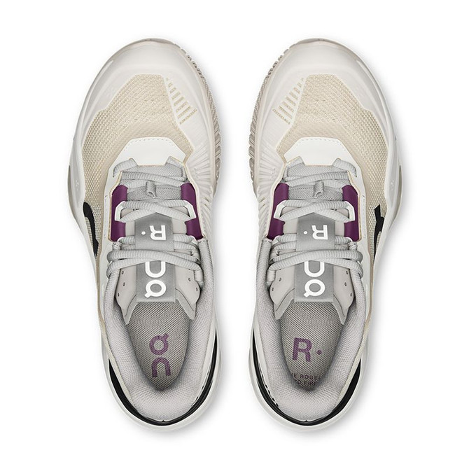 On The Roger Pro Fire Womens Tennis Shoe - Grain/Ivory
