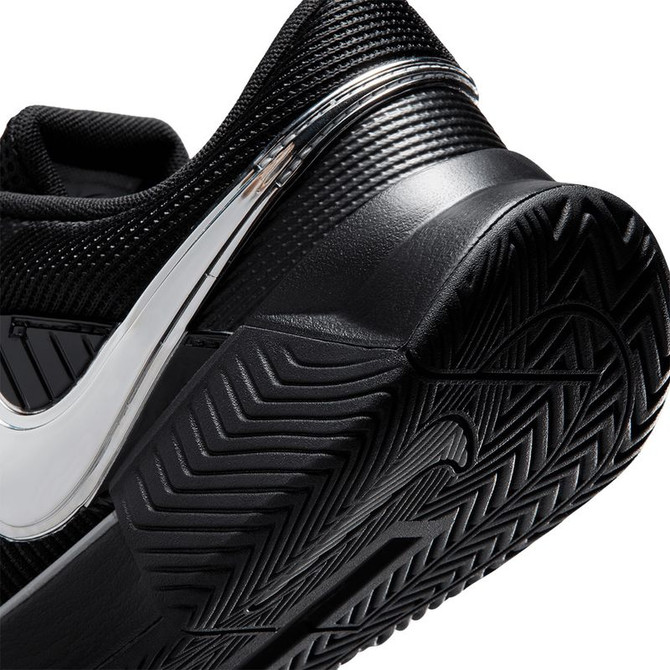 Nike Zoom GP Challenge 1.5 Osaka Womens Tennis Shoe - Black/Metallic Silver