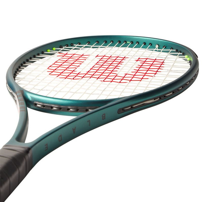 Wilson Blade 98 (16x19) v9 Tennis Racquet - 8