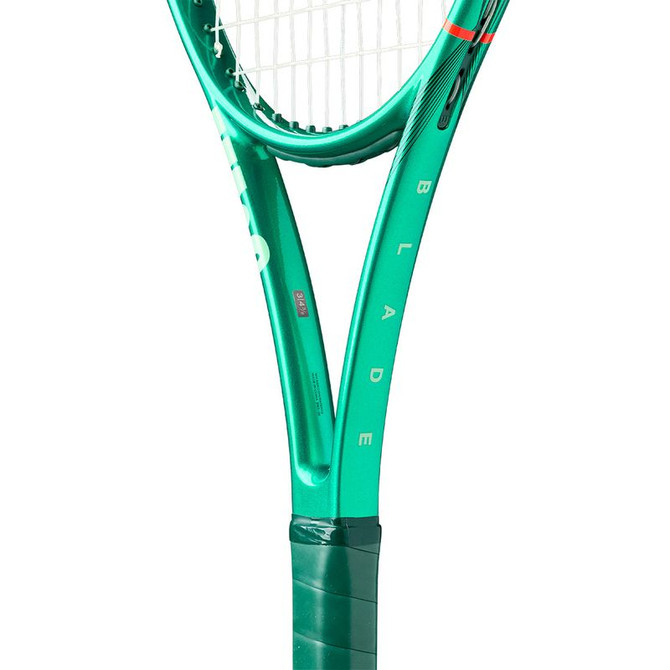 Wilson Blade Pro 100 v10 Tennis Racquet