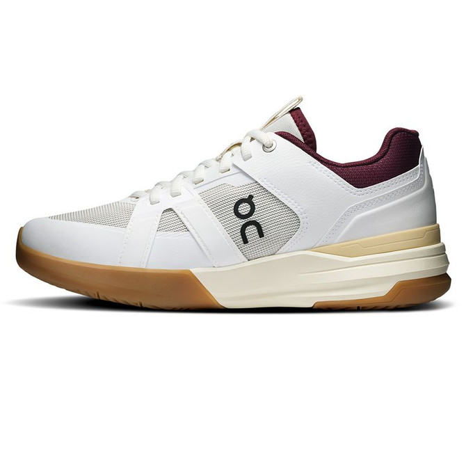 On The Roger Clubhouse Pro 1 Womens Tennis Shoe - White/Ivory