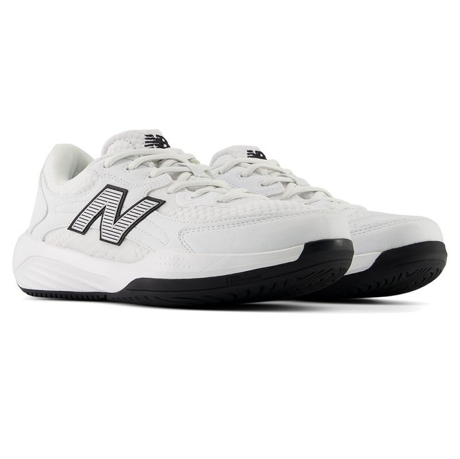 New Balance 696 Junior Tennis Shoe - White