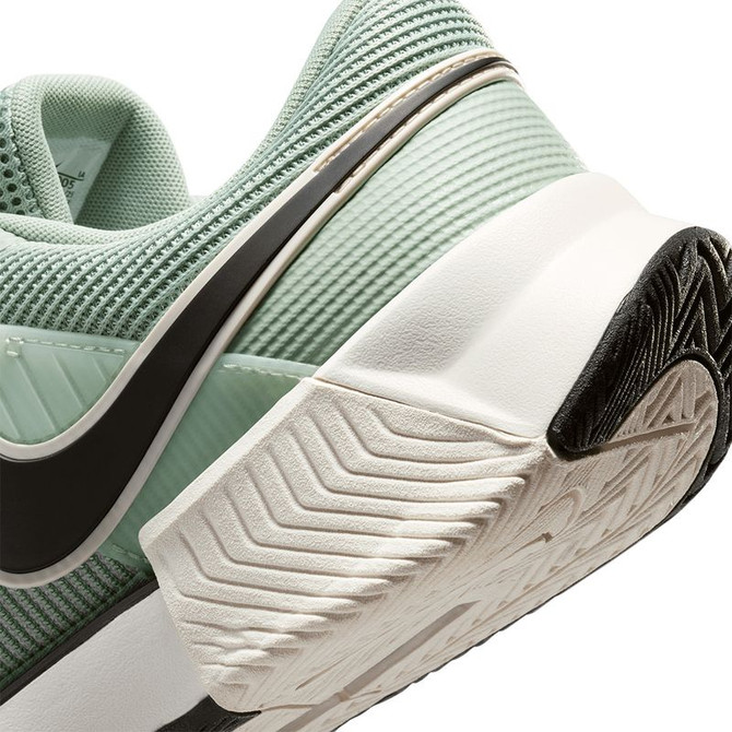 Nike Zoom GP Challenge 1.5 Mens Tennis Shoe - Steam/Black/Light Silver