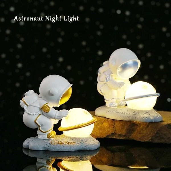 Astronaut Night Light Baby Sleeping Bedside Night Lamp Resin Cartoon LED Night Lamp Soft Lighting T