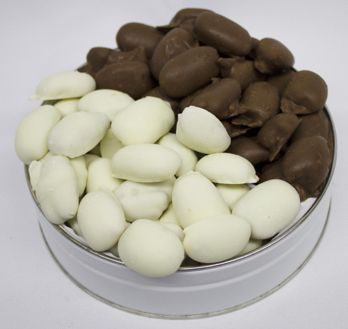 ITEM # 9   16 OZ MILK CHOCOLATE & WHITE CHOCOLATE TIN ITEM # 9   16 OZ MILK CHOCOLATE & WHITE CHOCOLATE TIN